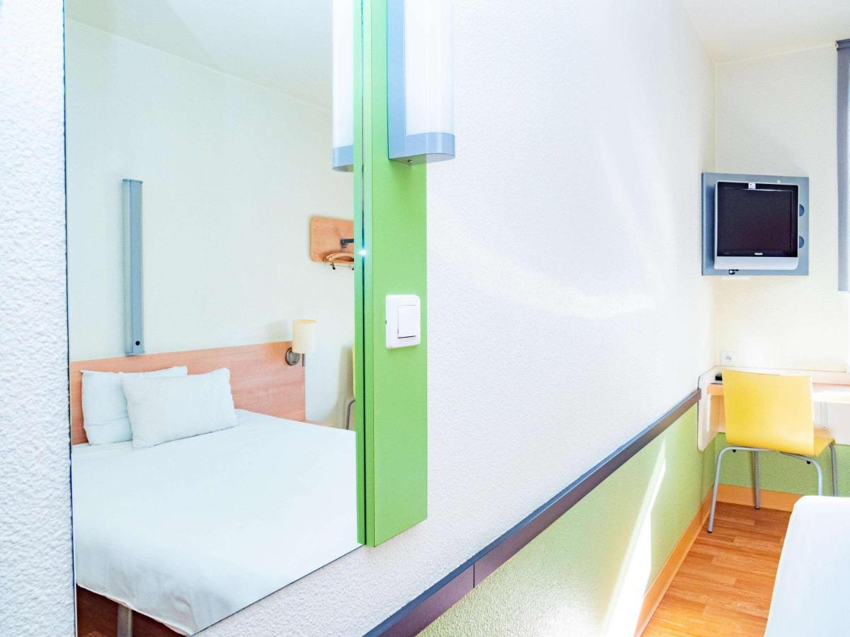 Ibis Budget Krakow Bronowice Exterior foto