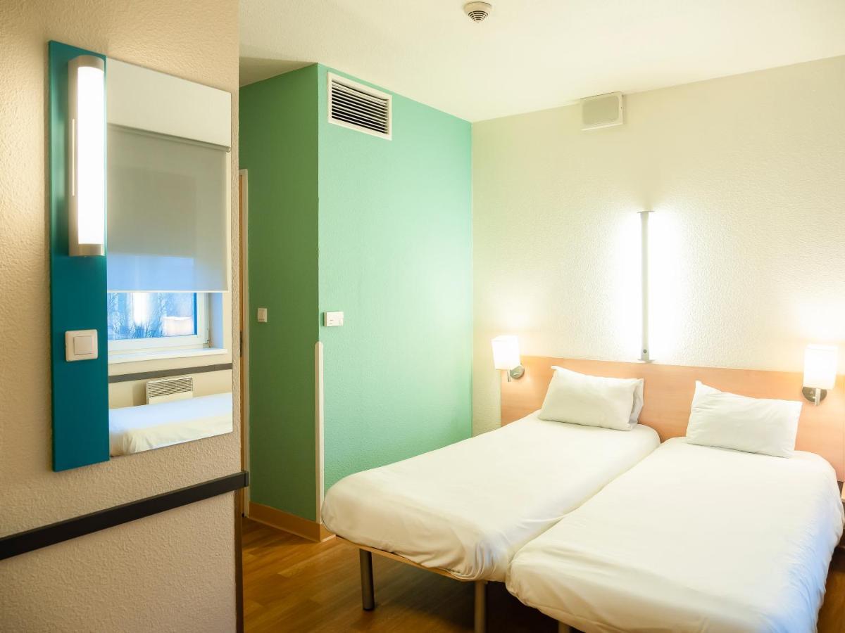 Ibis Budget Krakow Bronowice Exterior foto